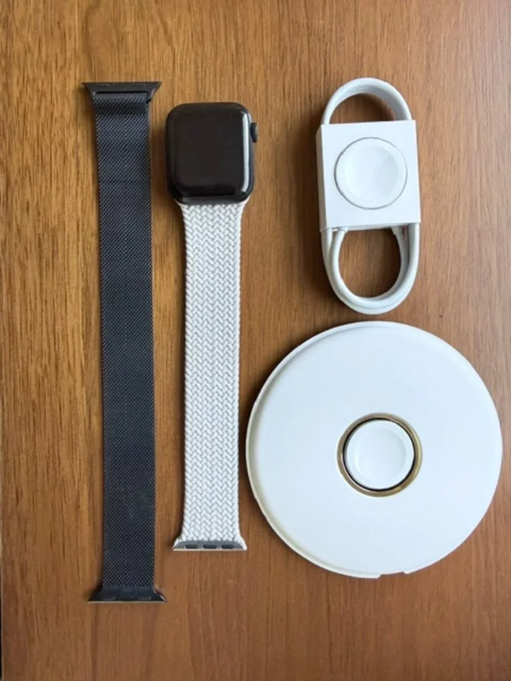 Apple Watch, 40mm - Series 5